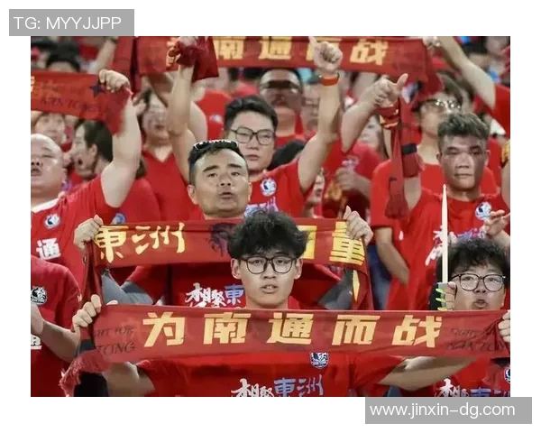 揭晓足球明星红色奖杯背后的传奇故事与荣耀时刻